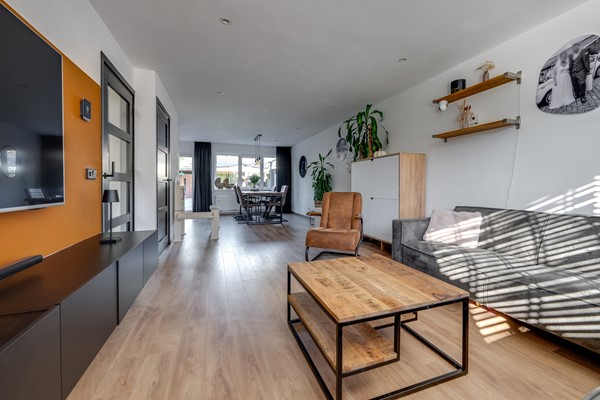 31_FUNDA_STRIJENSTRAAT 13_RIJEN.jpg